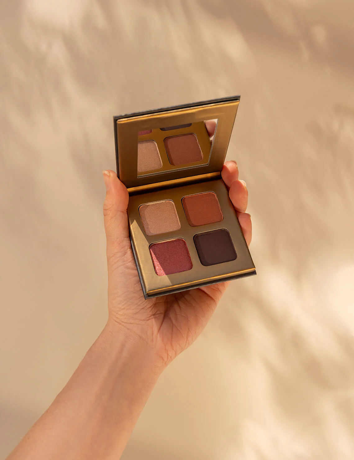 INIKA Organic Quad Eyeshadow Palette (Flowers) - Image 5